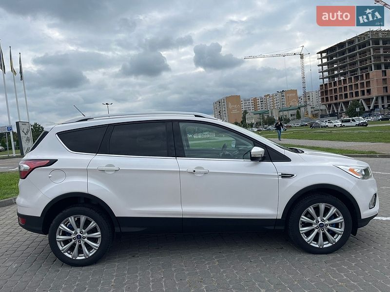 Внедорожник / Кроссовер Ford Escape 2016 в Львове