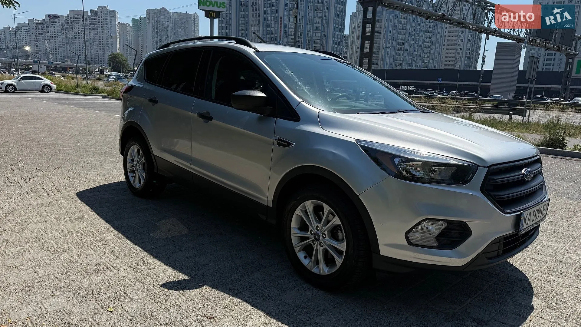 Ford Escape 2019 VIN 1FMCU0F73KUA89544 фото оголошення 10 з 29