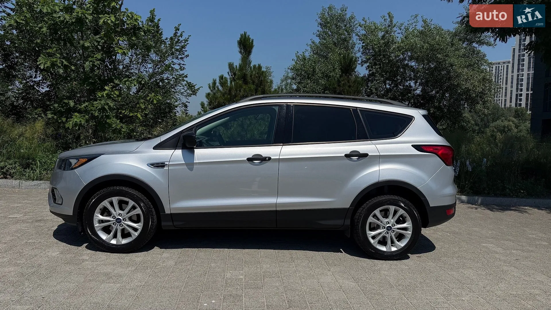 Ford Escape 2019 VIN 1FMCU0F73KUA89544 фото оголошення 3 з 29