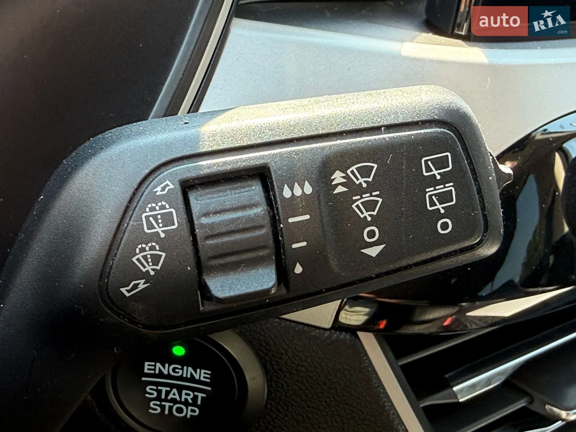 2020 Ford Escape - мініатюра 35
