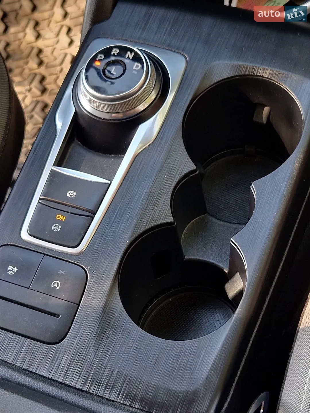 2020 Ford Escape - мініатюра 18