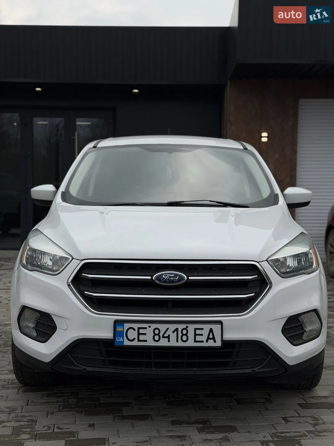 2017 Ford Escape - мініатюра 2