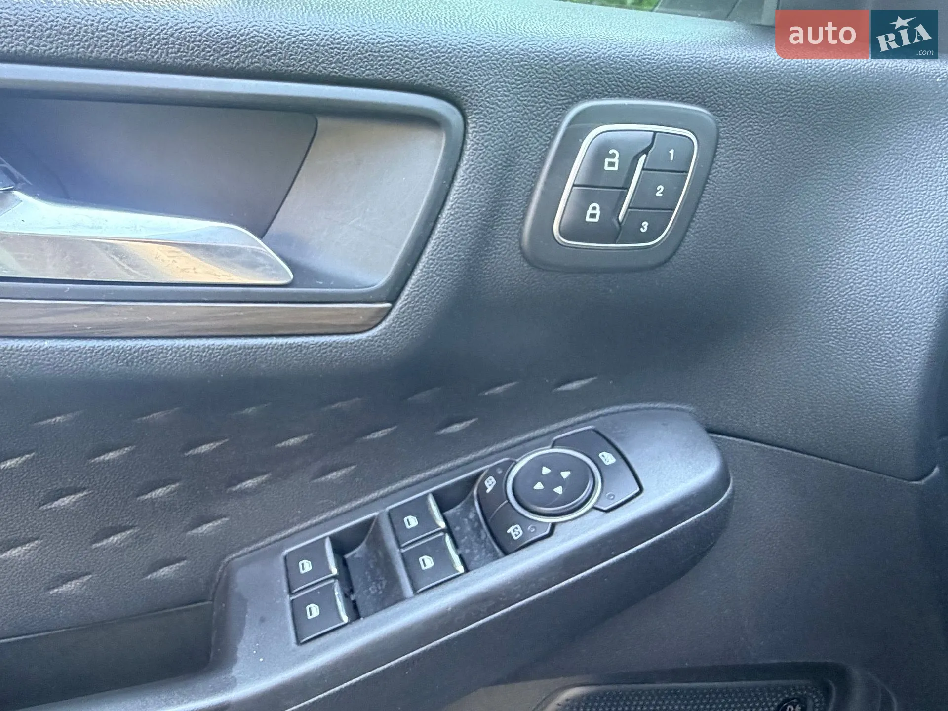 2020 Ford Escape - мініатюра 29