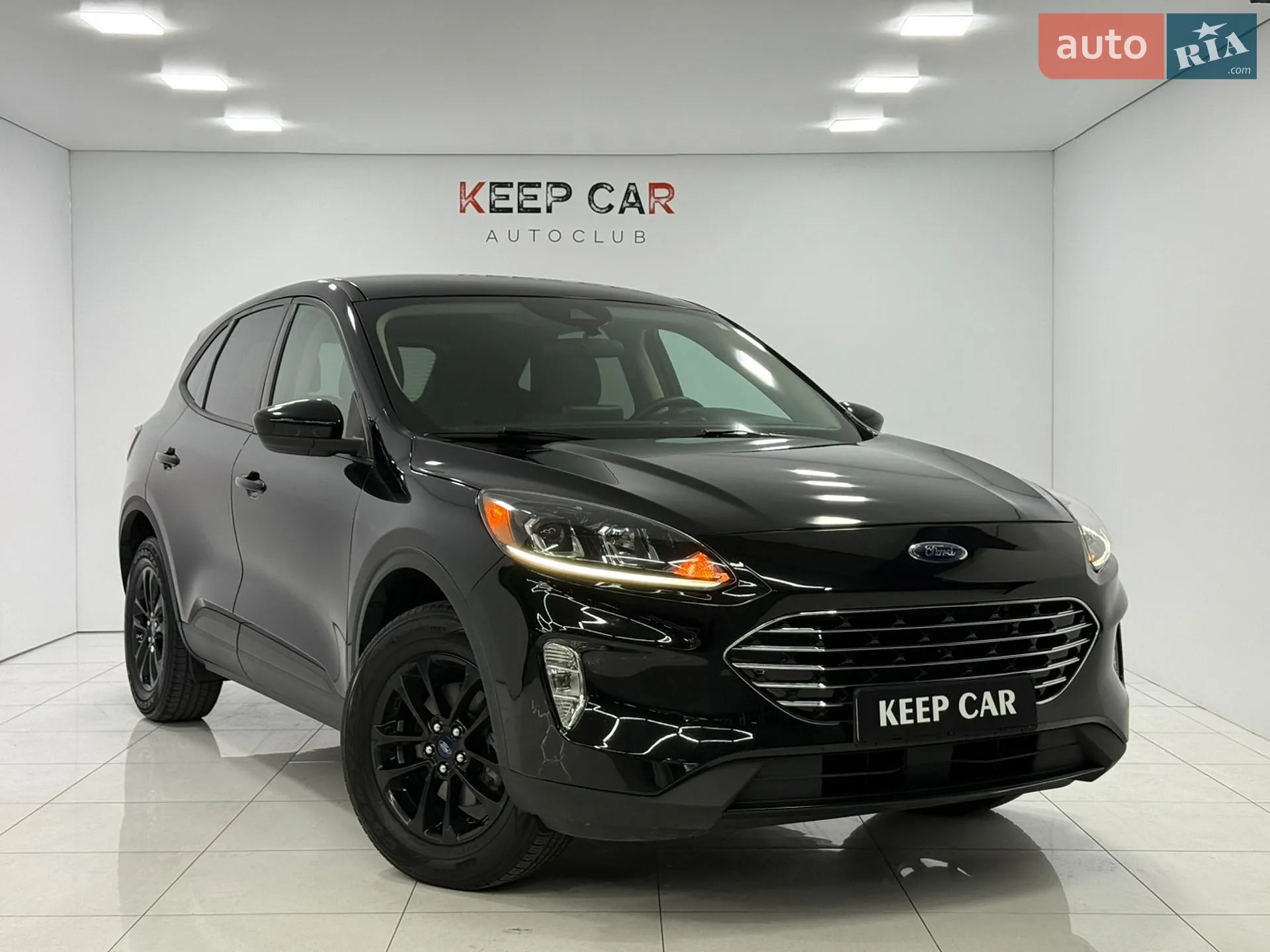 2020 Ford Escape - фото 1