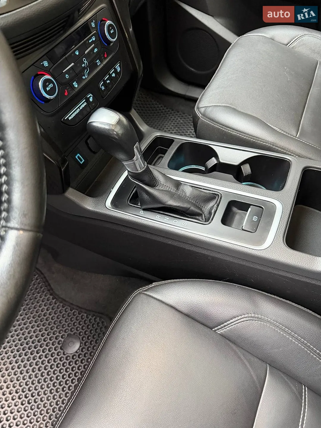 2016 Ford Escape - мініатюра 17