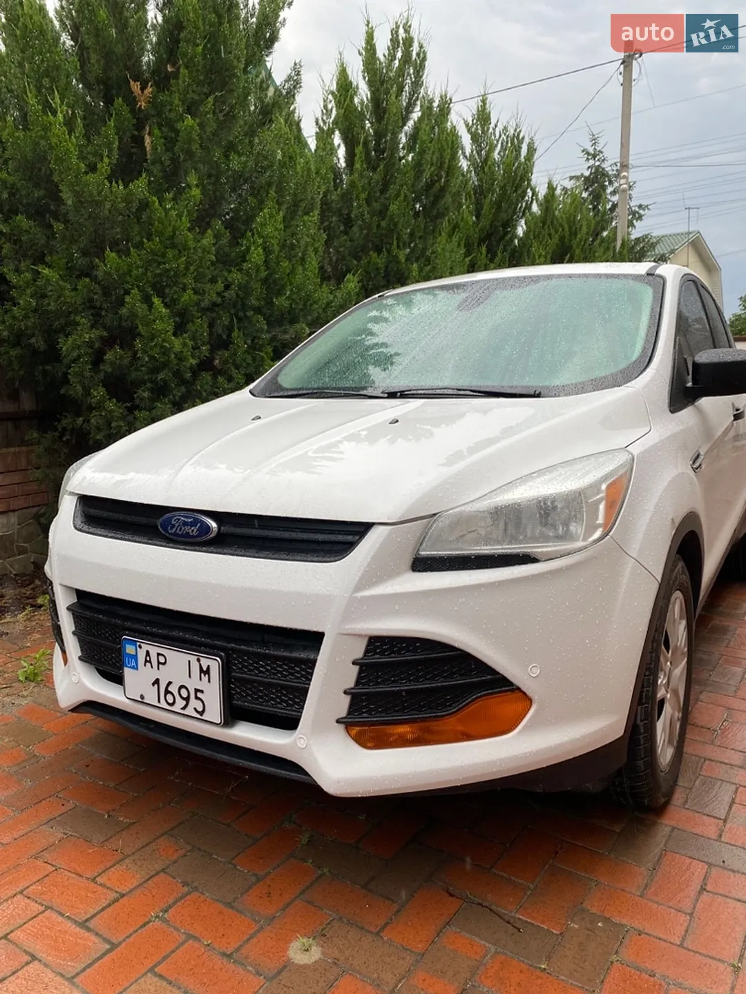 Ford Escape 2015 VIN 1FMCU0F78GUB31469 фото оголошення 3 з 36