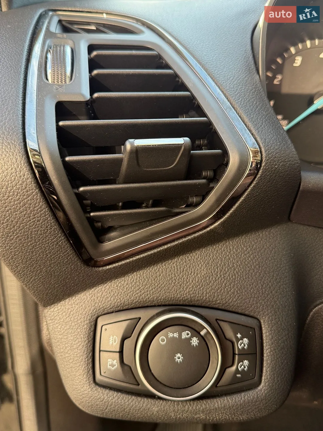 2015 Ford Escape - мініатюра 13