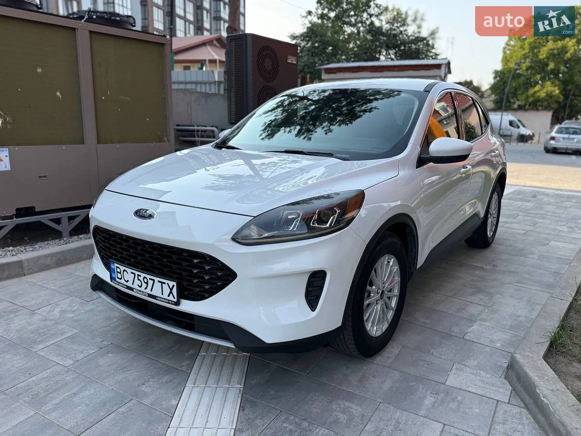 2020 Ford Escape - мініатюра 2