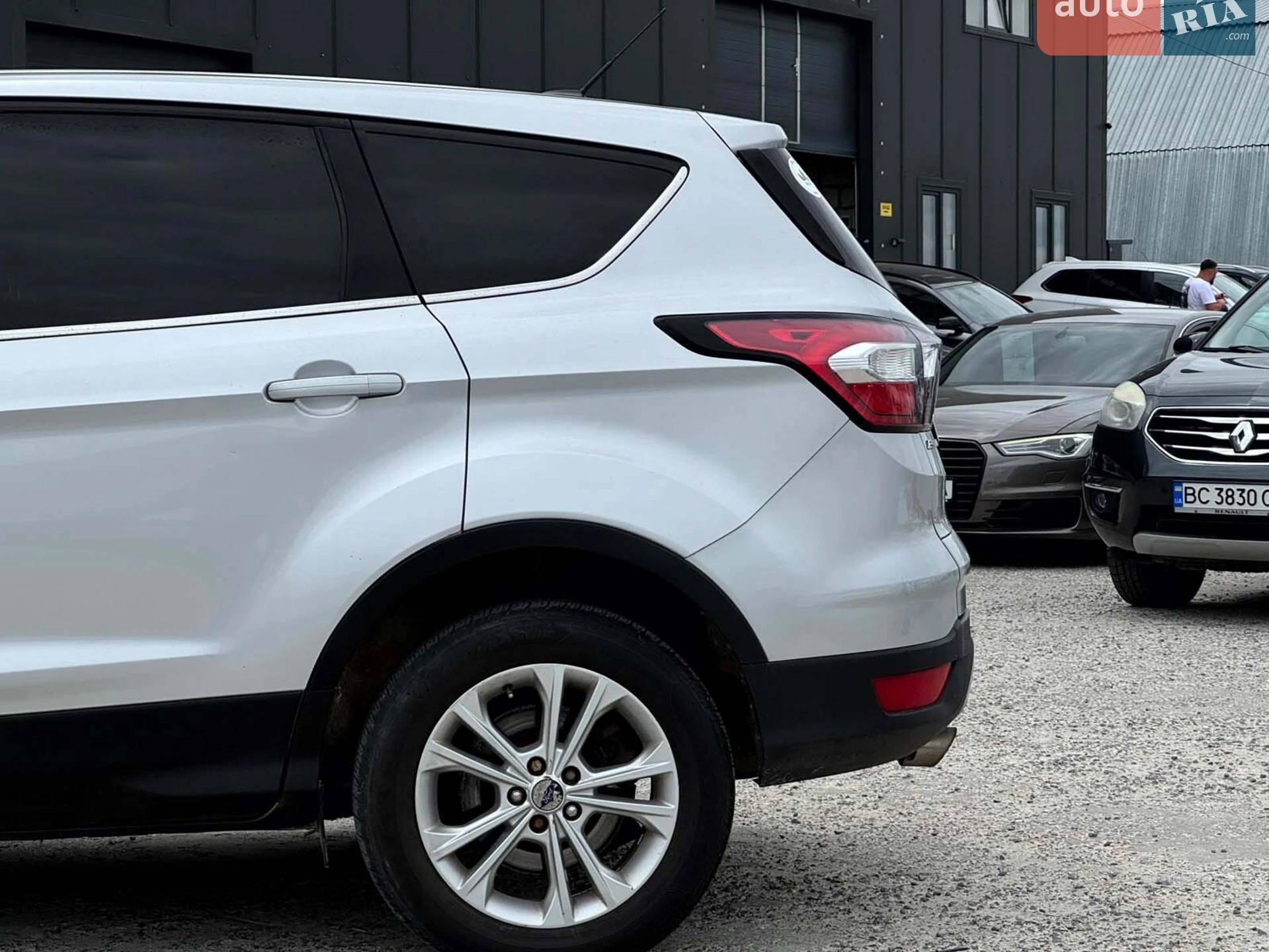 2017 Ford Escape - мініатюра 7