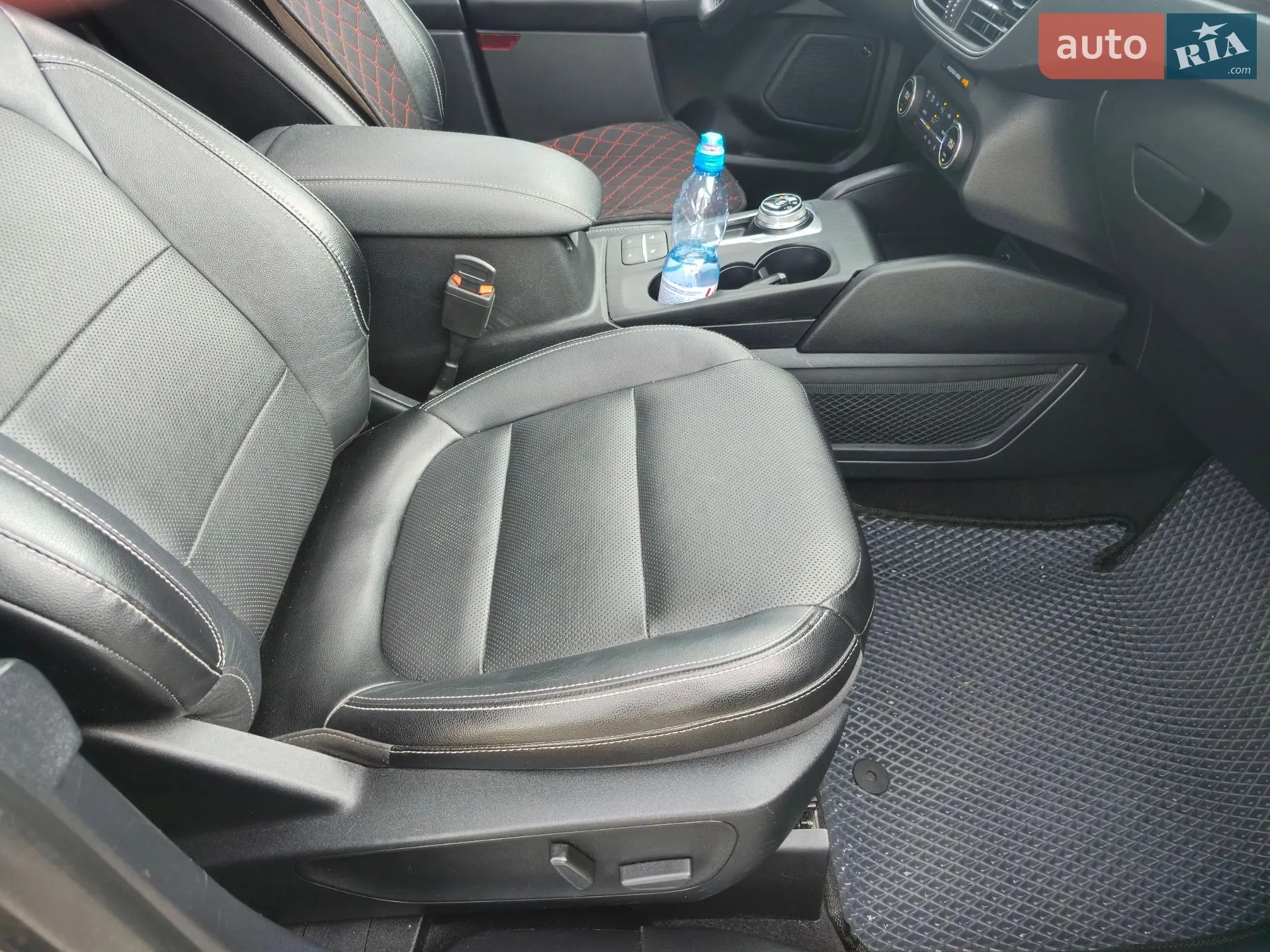 2019 Ford Escape - мініатюра 23