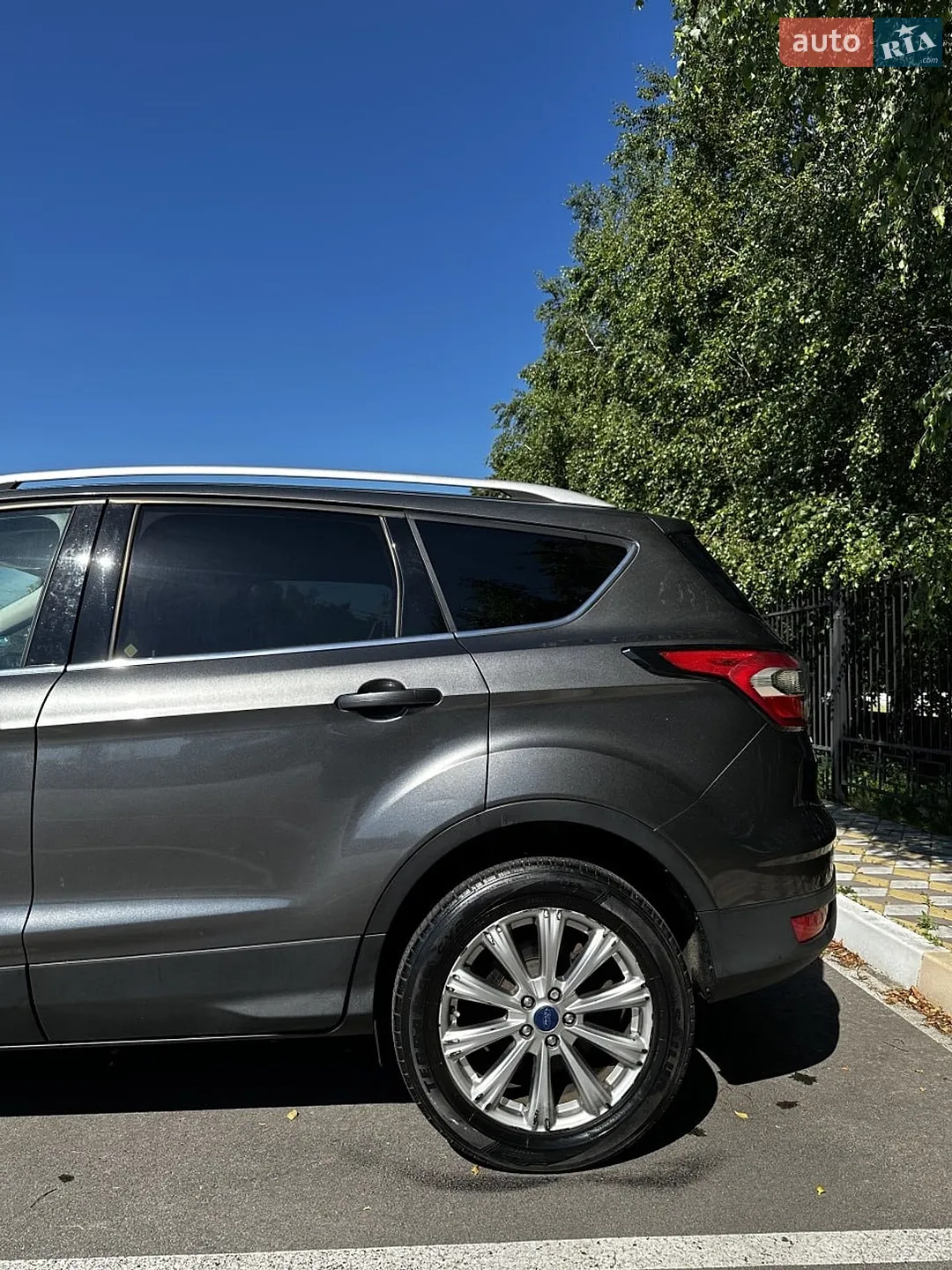 2016 Ford Escape - мініатюра 9