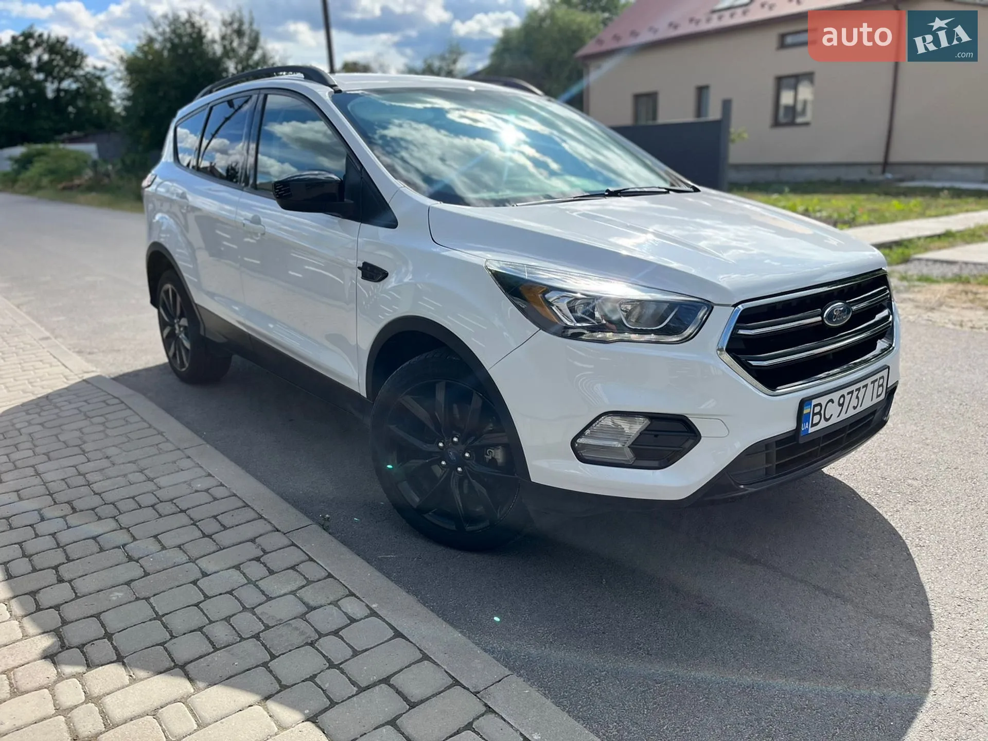 2019 Ford Escape - фото 1