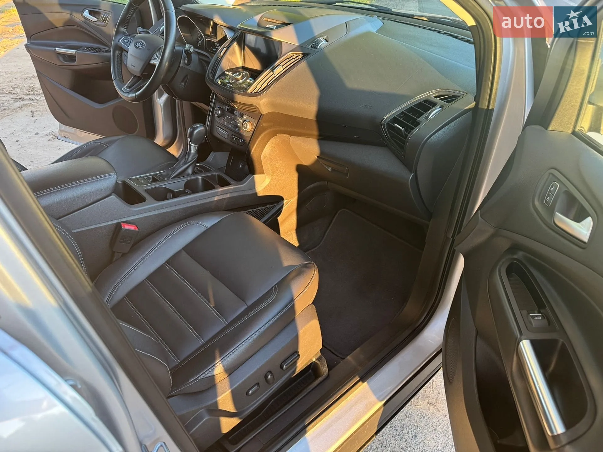 2016 Ford Escape - мініатюра 9
