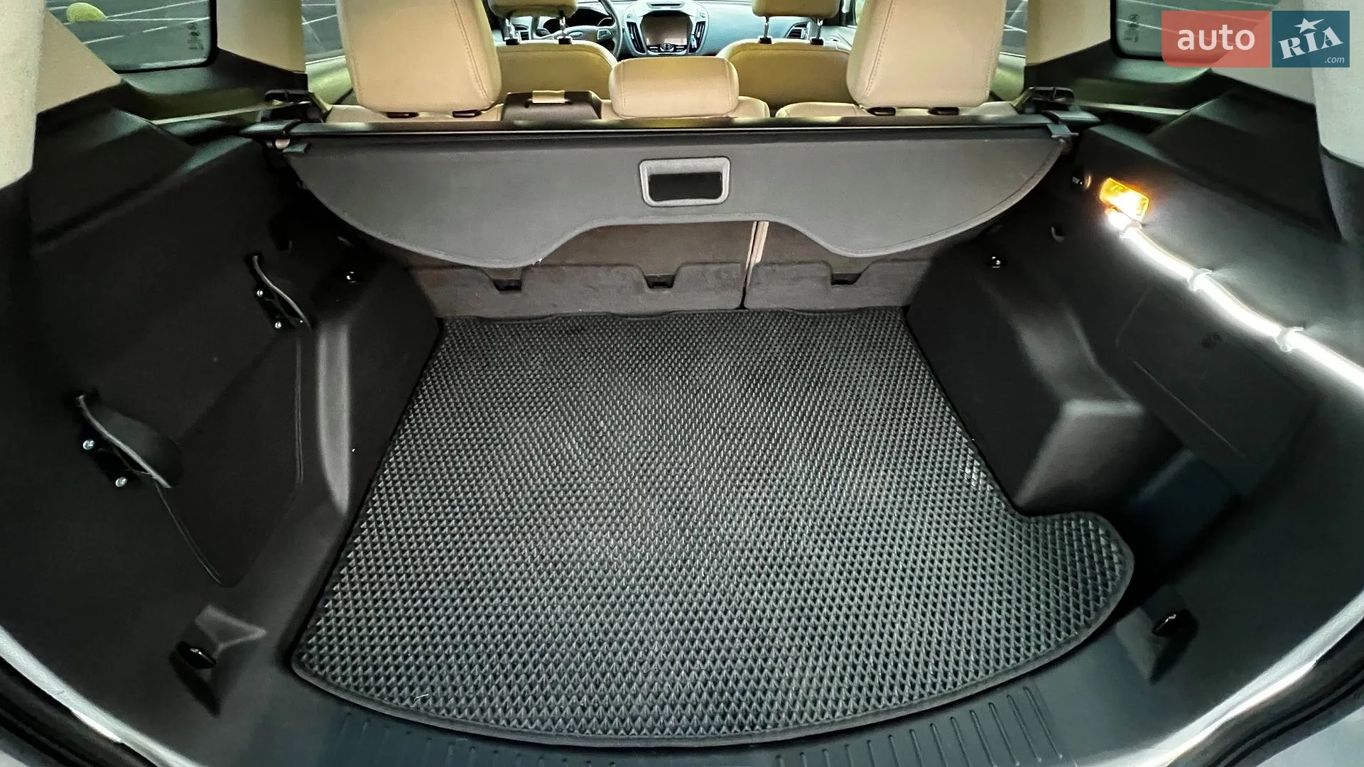 2016 Ford Escape - мініатюра 101