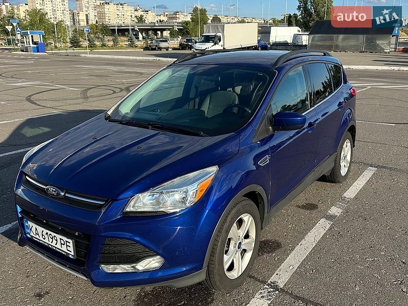 Внедорожник / Кроссовер Ford Escape 2015 в Киеве