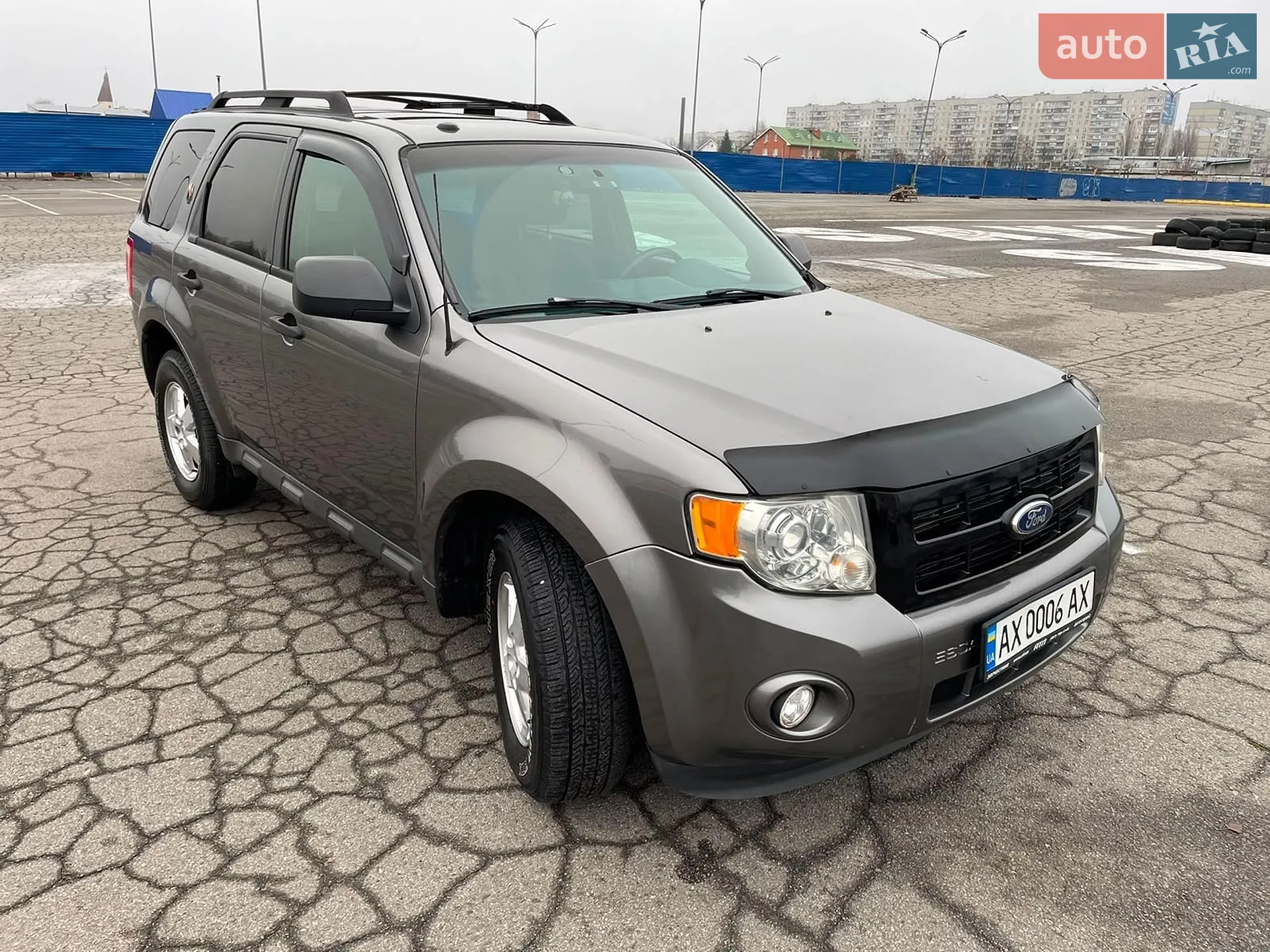 2010 Ford Escape - фото 1