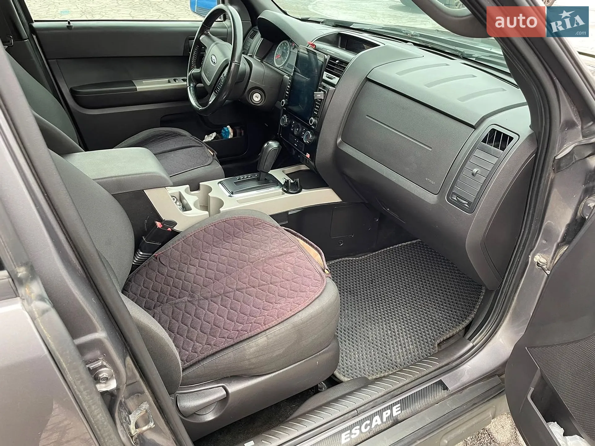 2010 Ford Escape - мініатюра 8