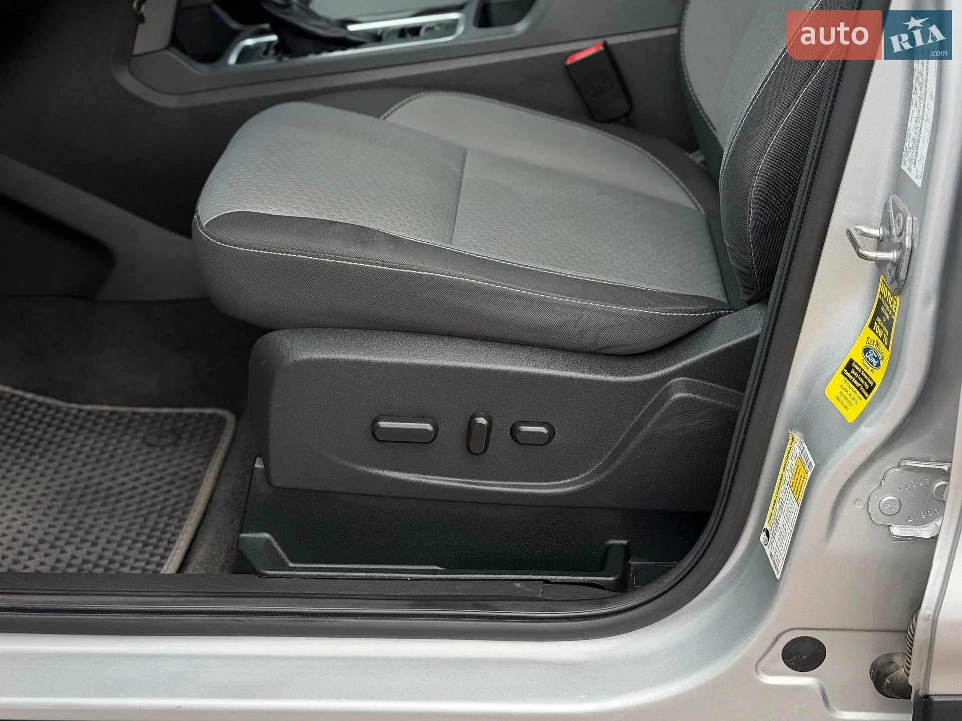 2017 Ford Escape - мініатюра 28