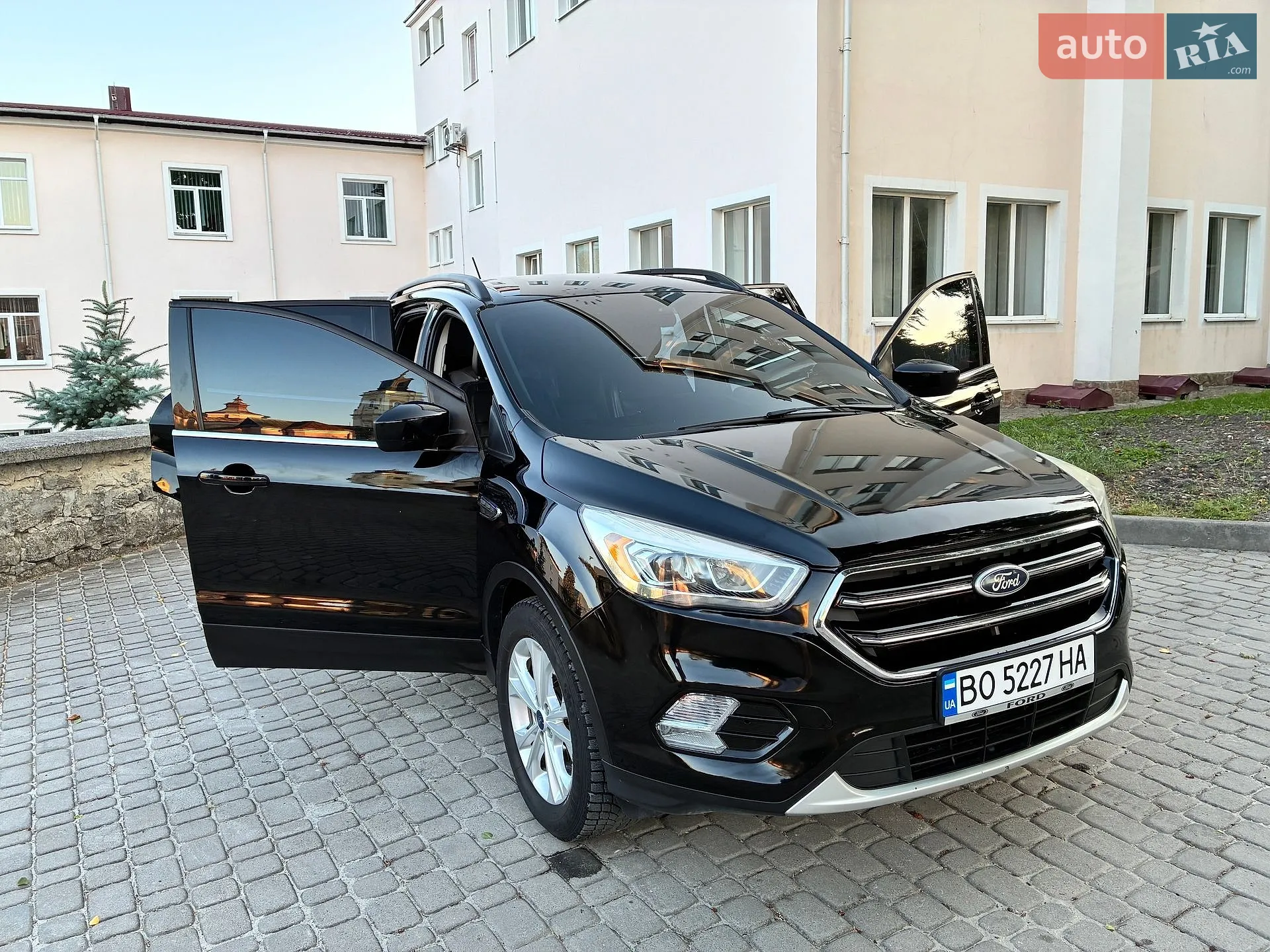 2017 Ford Escape - мініатюра 4