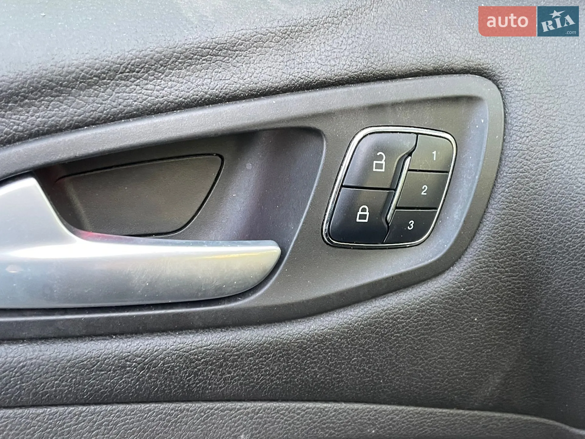 2015 Ford Escape - мініатюра 17