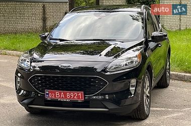 Внедорожник / Кроссовер Ford Escape 2020 в Киеве