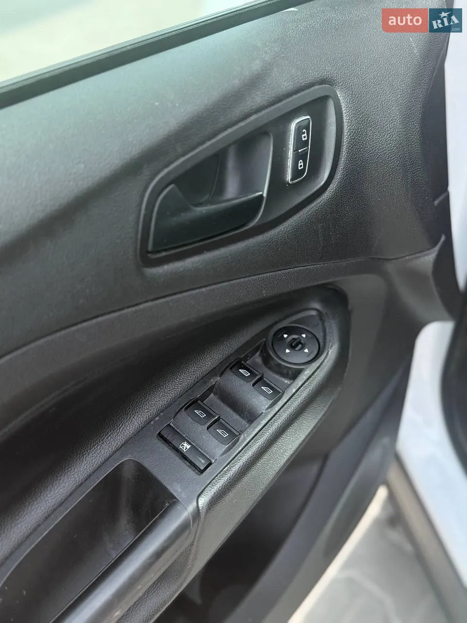 2014 Ford Escape - мініатюра 10