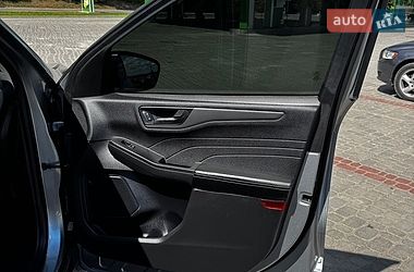 Внедорожник / Кроссовер Ford Escape 2023 в Золочеве