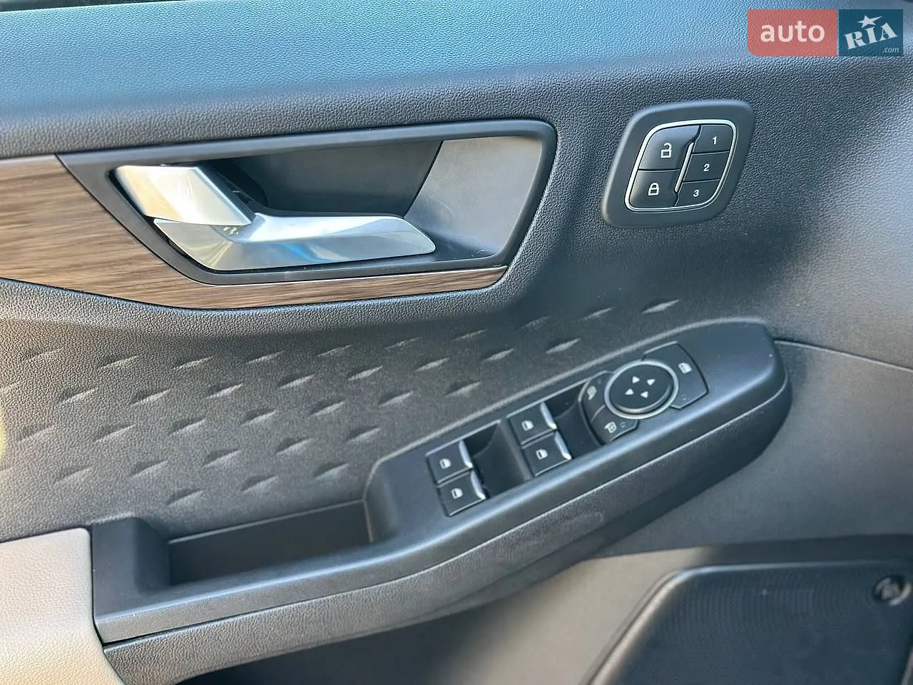 2019 Ford Escape - мініатюра 14