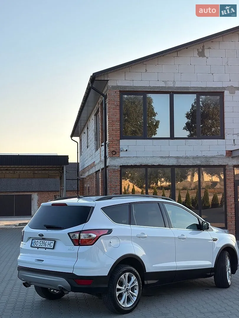 2017 Ford Escape - мініатюра 2