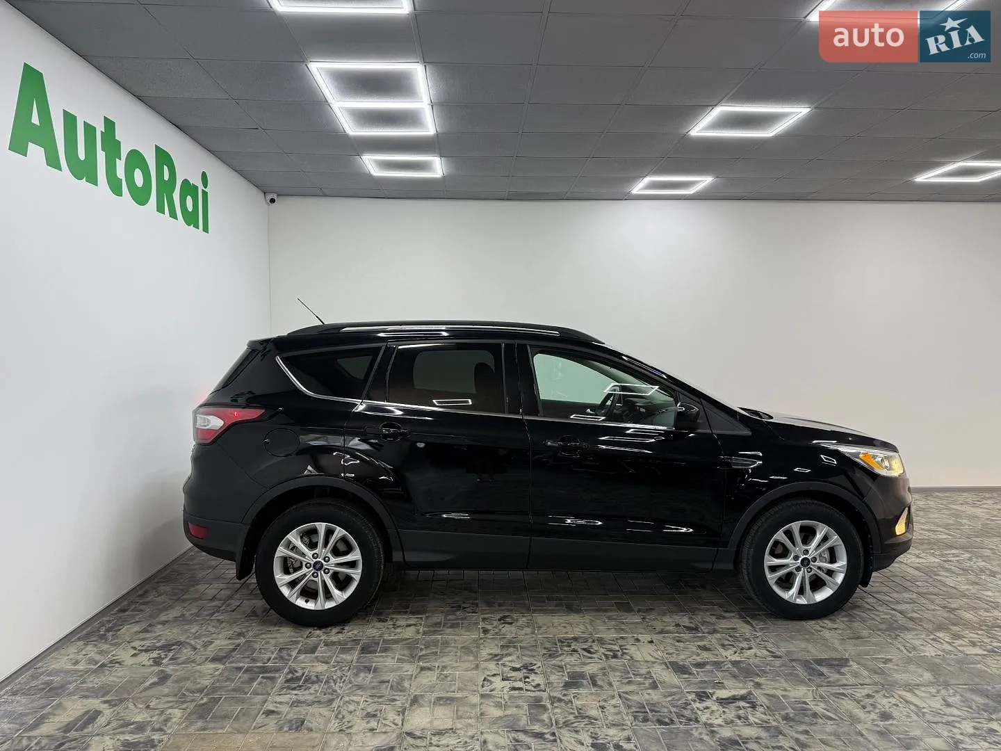 2016 Ford Escape - мініатюра 2