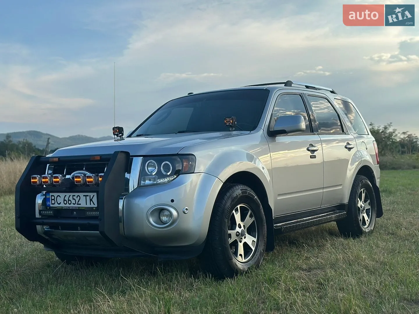 2010 Ford Escape - мініатюра 2