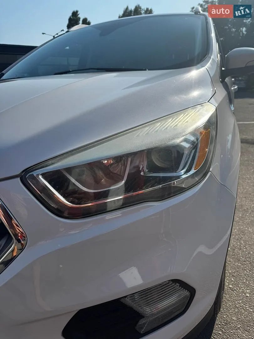 2017 Ford Escape - мініатюра 2