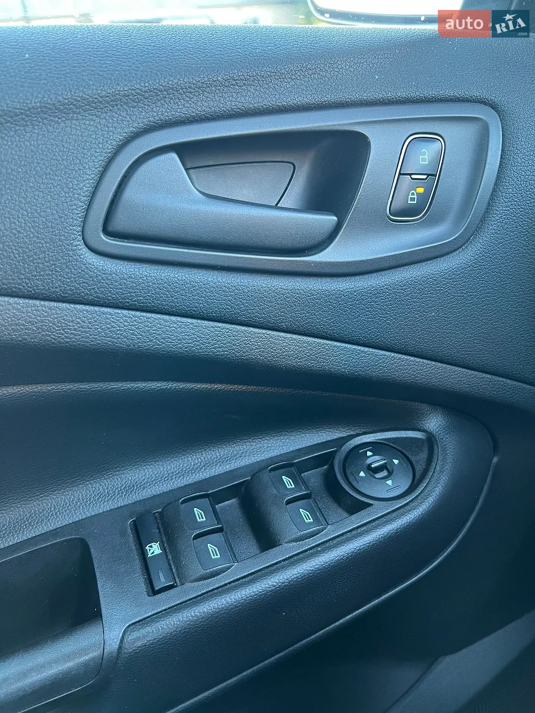 2017 Ford Escape - мініатюра 13