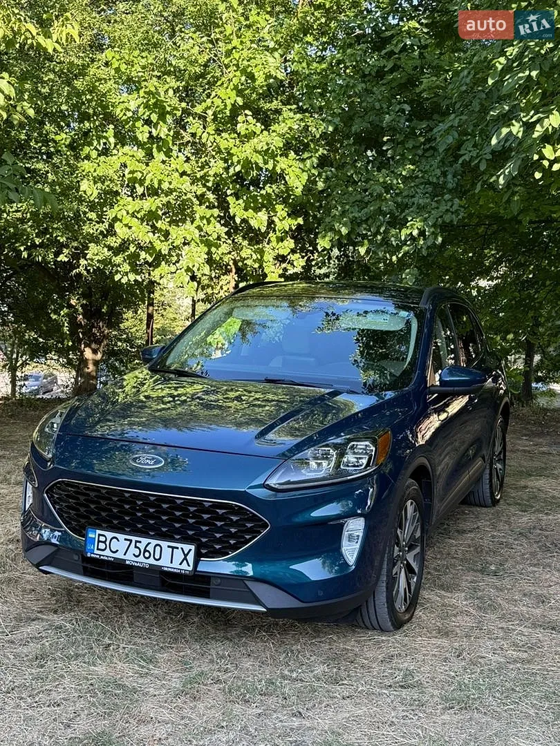 2020 Ford Escape - фото 1