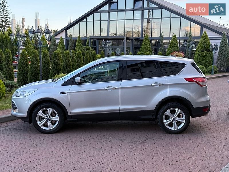Внедорожник / Кроссовер Ford Escape 2013 в Стрые