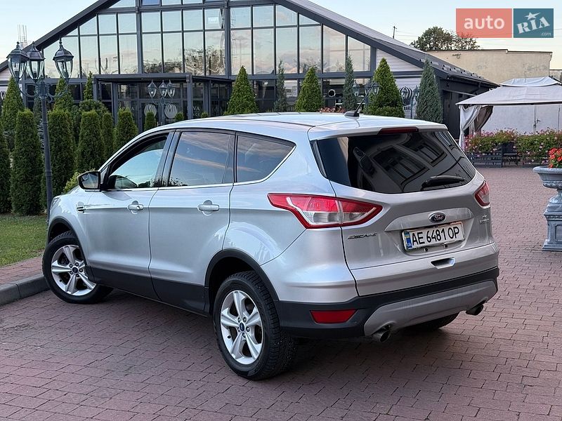 Внедорожник / Кроссовер Ford Escape 2013 в Стрые