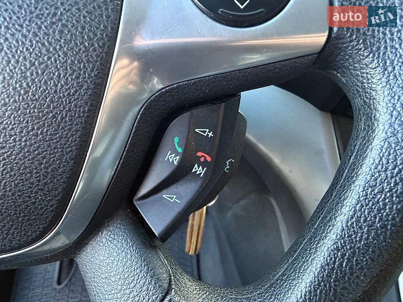 Внедорожник / Кроссовер Ford Escape 2013 в Стрые