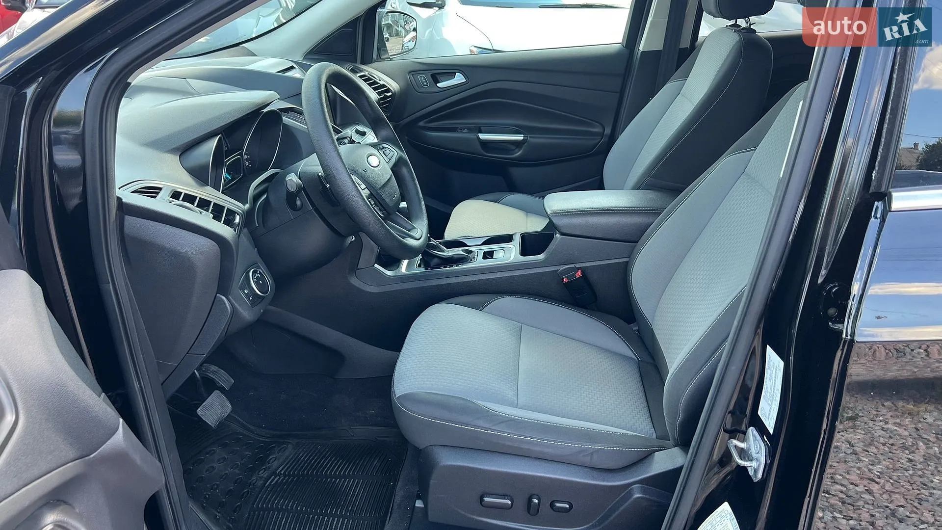 2017 Ford Escape - мініатюра 18