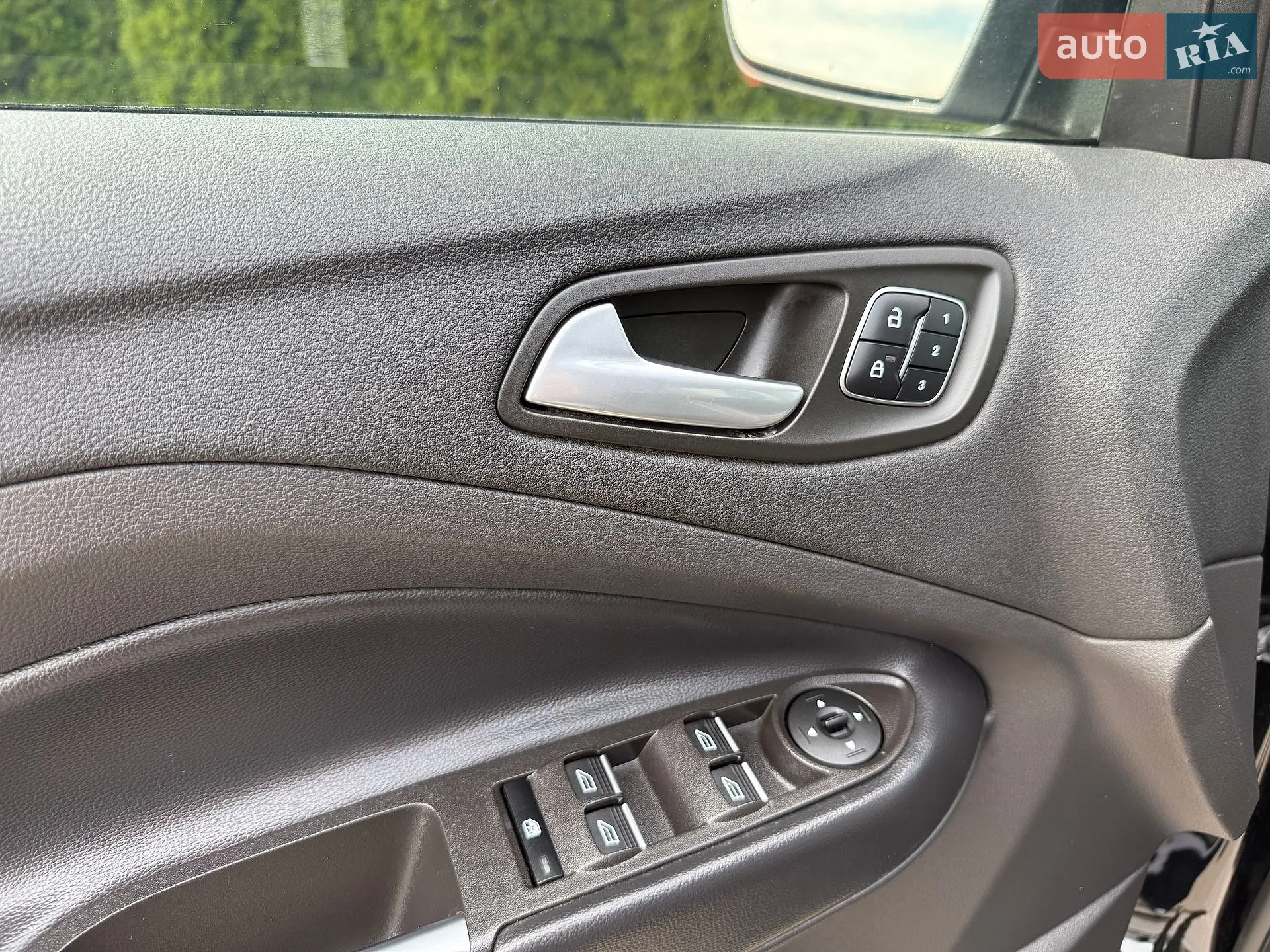 2019 Ford Escape - мініатюра 16
