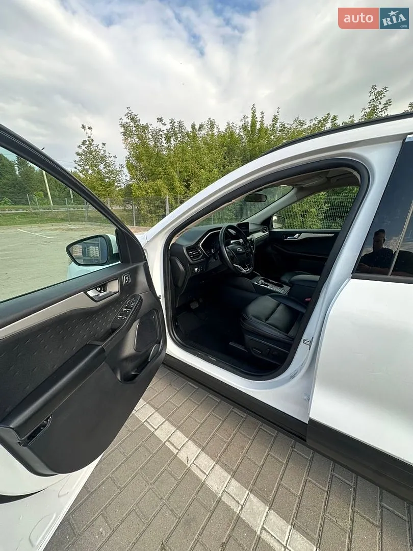 2020 Ford Escape - мініатюра 3