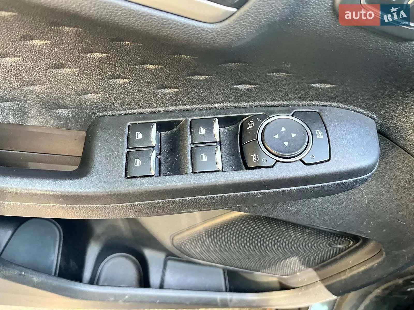 2020 Ford Escape - мініатюра 16