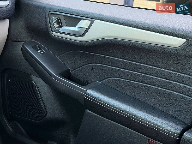 Внедорожник / Кроссовер Ford Escape 2021 в Ровно