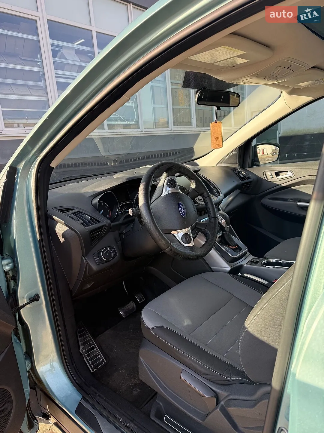 2012 Ford Escape - мініатюра 2