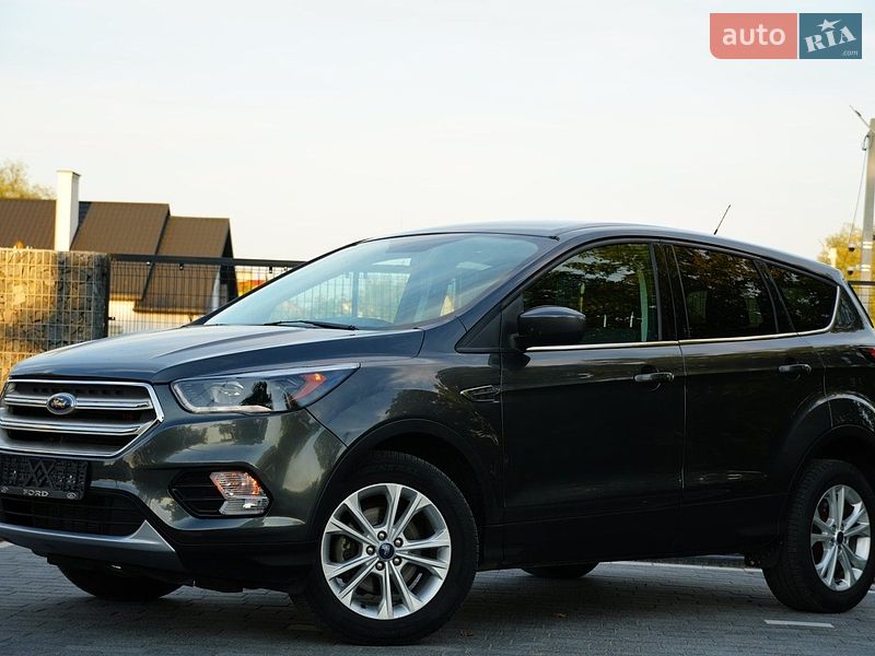 Внедорожник / Кроссовер Ford Escape 2018 в Дрогобыче