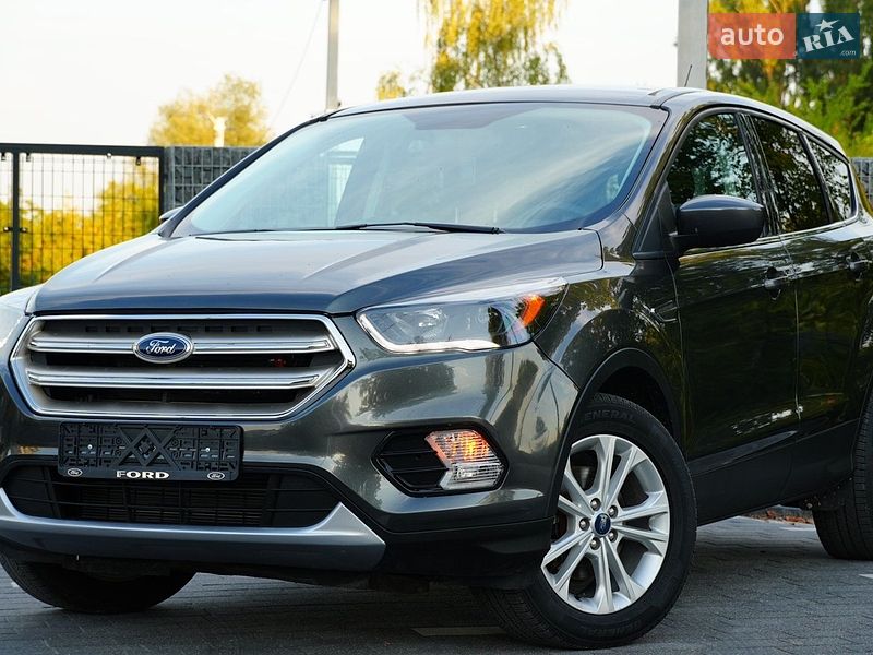 Внедорожник / Кроссовер Ford Escape 2018 в Дрогобыче