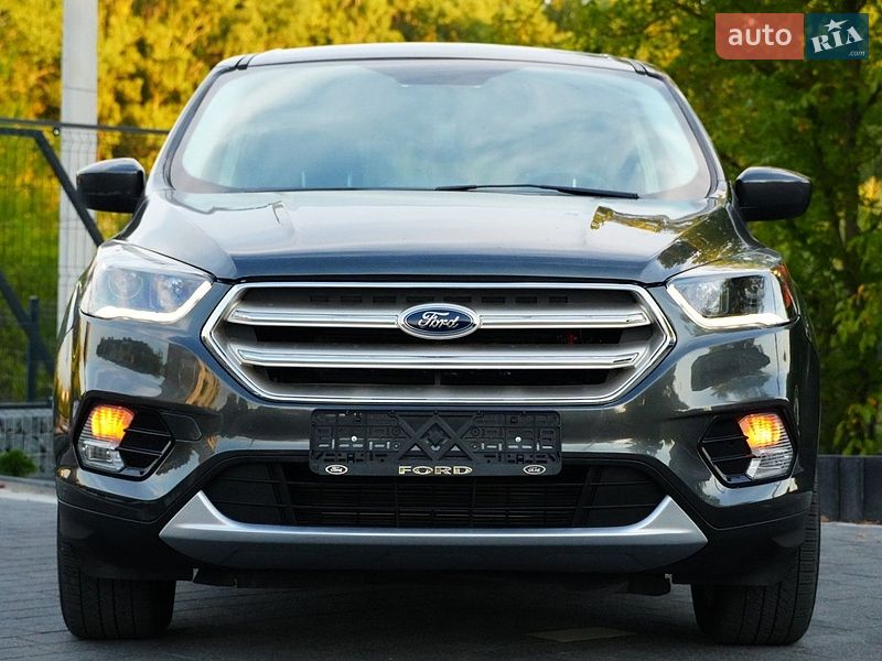 Внедорожник / Кроссовер Ford Escape 2018 в Дрогобыче