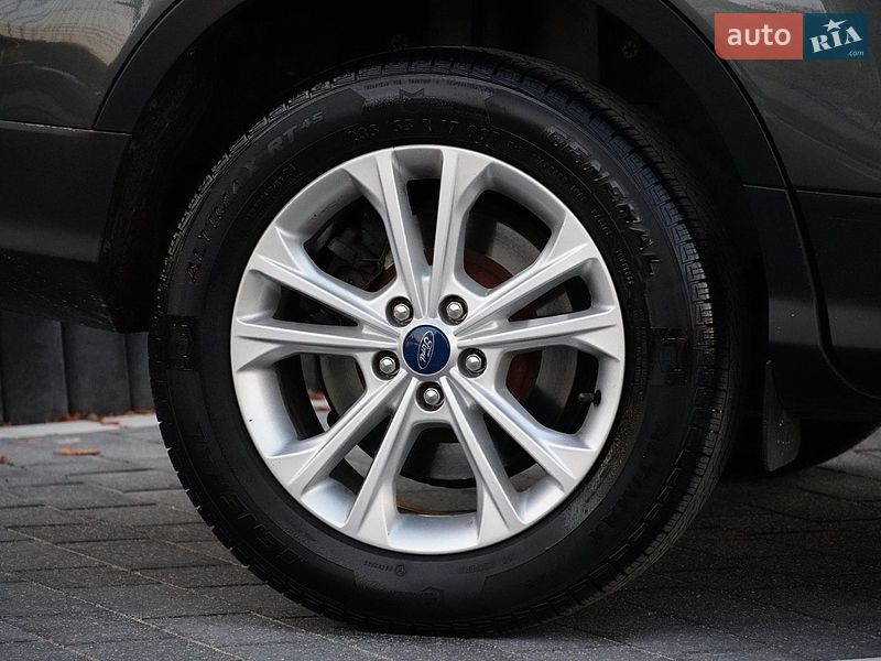 Внедорожник / Кроссовер Ford Escape 2018 в Дрогобыче