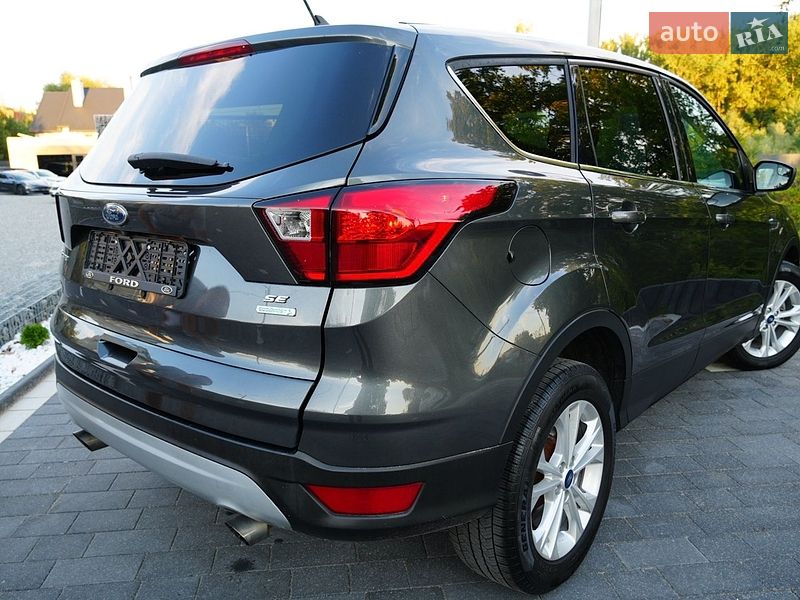 Внедорожник / Кроссовер Ford Escape 2018 в Дрогобыче