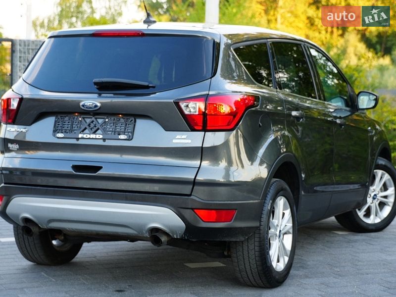 Внедорожник / Кроссовер Ford Escape 2018 в Дрогобыче