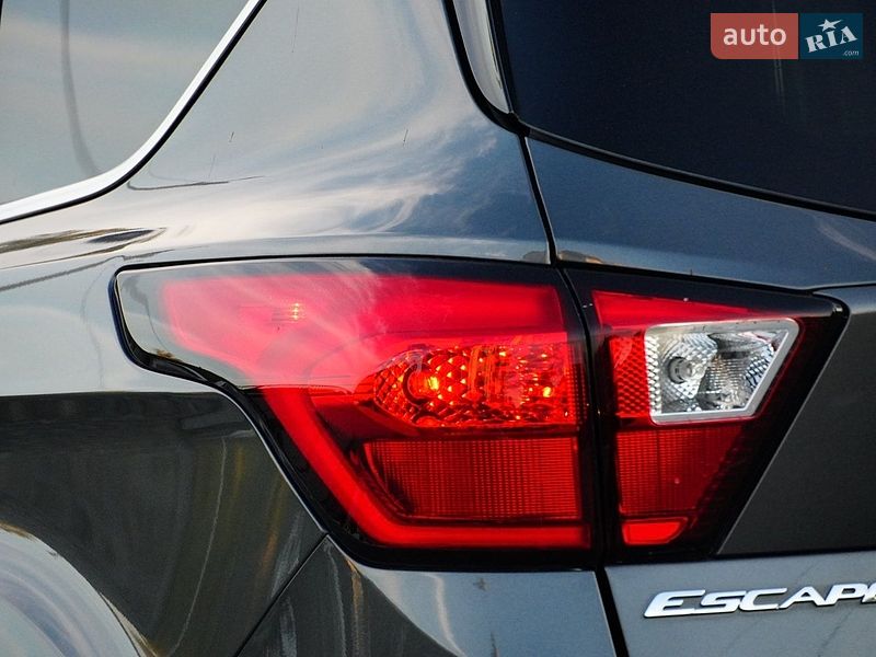 Внедорожник / Кроссовер Ford Escape 2018 в Дрогобыче